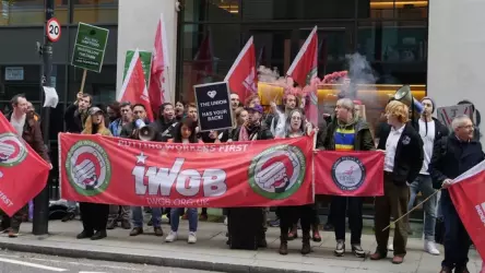 Сотрудники, пострадавшие от сокращений в Rockstar, устроили протесты возле офисов в Лондоне и Эдинбурге.